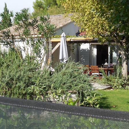 La Maison Bleue LʼIsle-sur-la-Sorgue Eksteriør bilde